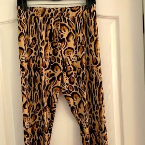 Zara’s full length leopard print leggings.